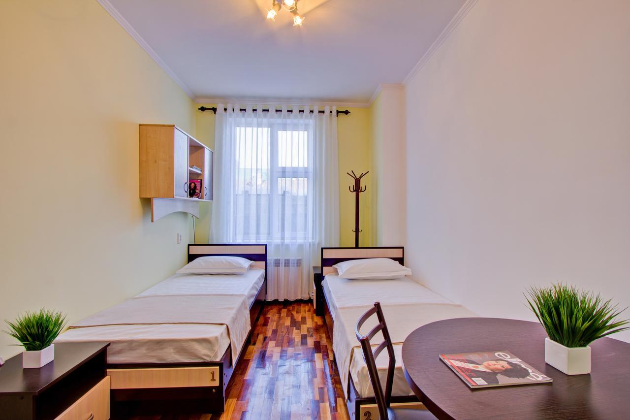 Centre Hostel Biskek Kültér fotó